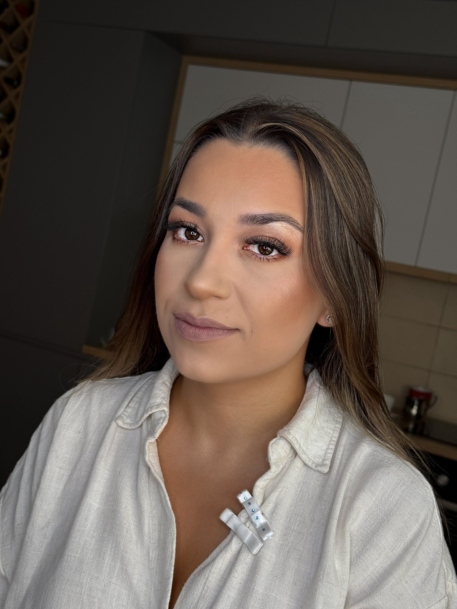 Machiajul natural care rezistă – ideal pentru cununii și evenimente