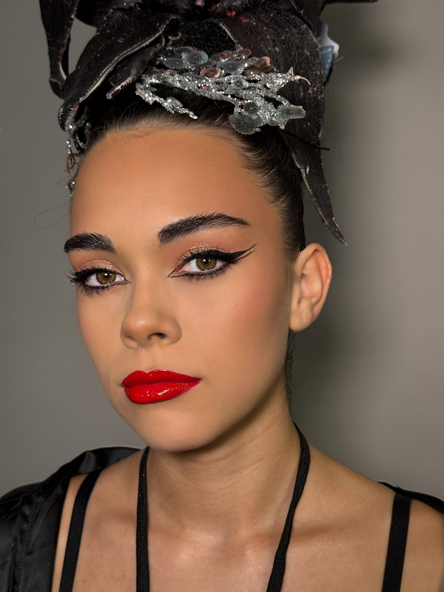 Machiaj, lumină și emoție – povestea mea din culisele Arad Urban Style 2025