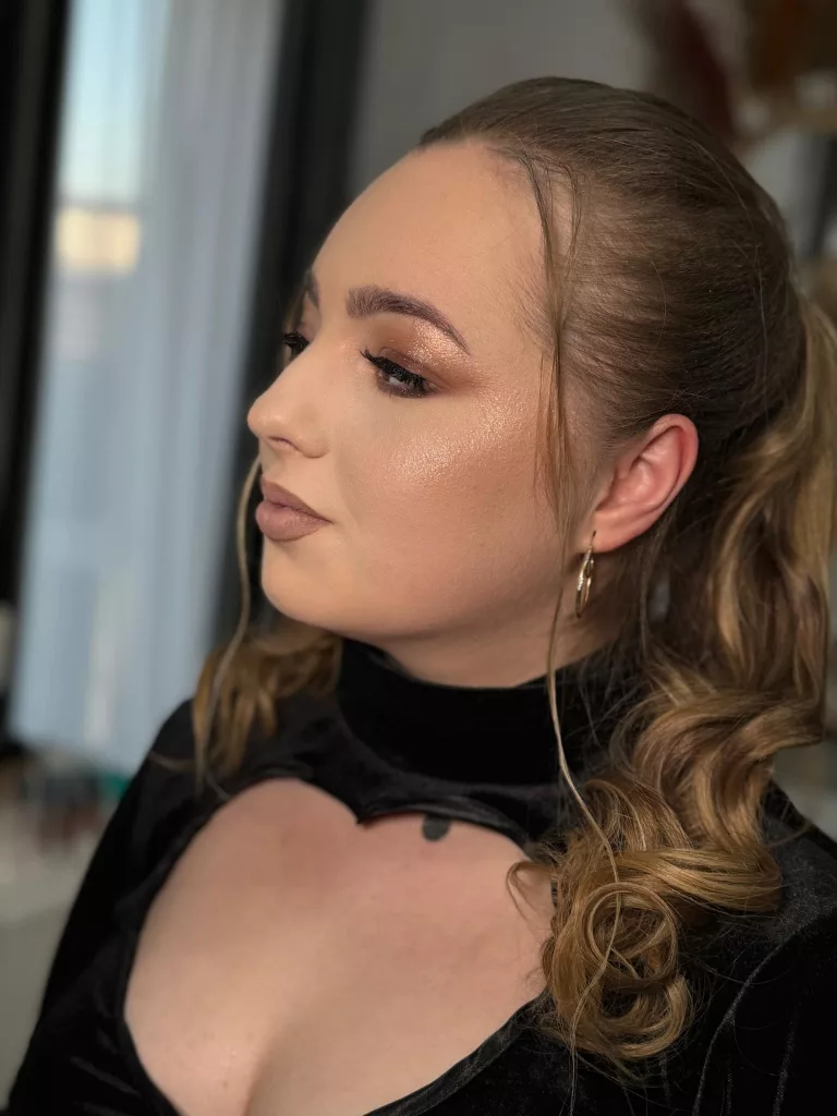 Servicii profesionale de machiaj în Timișoara – Anca Roșca Make-up Artist