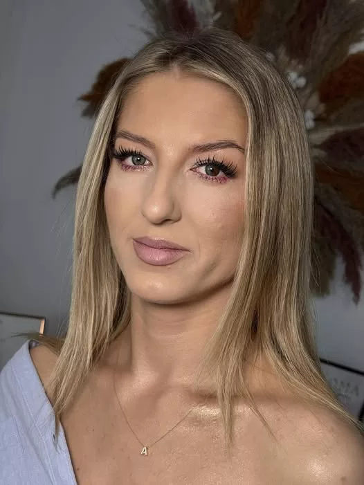Machiajul pentru o nuntă în aer liber: Ce trebuie să știi pentru un look impecabil